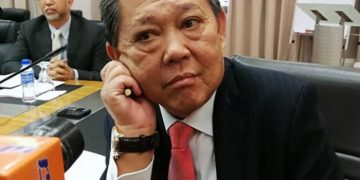 MOHAMADDIN KETAPI MASIH BELUM PUAS TONJOL KEBODOHAN SENDIRI?