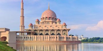 SAMPAI BILA MASJID, SURAU PERLU DITUTUP?