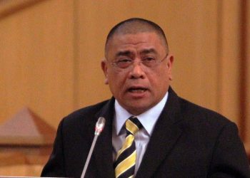 SULTAN PERAK PERKENAN SAARANI SEBAGAI MENTERI BESAR
