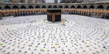 1.5 JUTA MENGUNJUNGI MASJIDIL HARAM DALAM 10 HARI PERTAMA RAMADAN