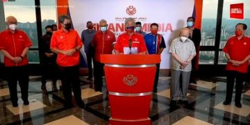 ENGGAN DERHAKA YDP AGONG, UMNO TARIK SOKONGAN TERHADAP PERIKATAN NASIONAL