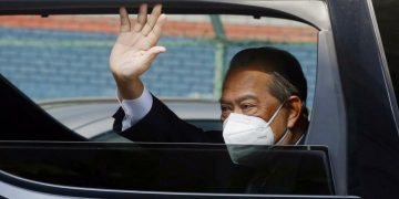 BERAKHIR ERA MAHIADDIN DAN SINAR BAHARU BUAT MALAYSIA