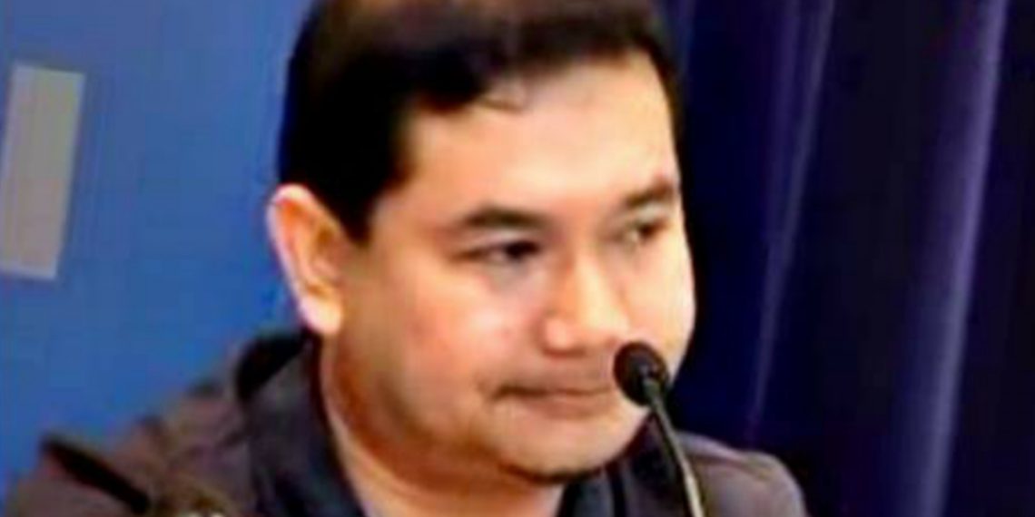 RAFIZI SANG JUARA HASUT DAN HANCING 