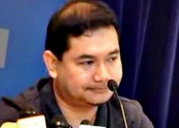RAFIZI SANG JUARA HASUT DAN HANCING 