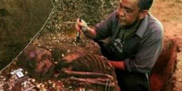 RANGKA NEOLITIK RIBUAN TAHUN KHAZANAH MALAYSIA DITEMUI DI BELANDA 