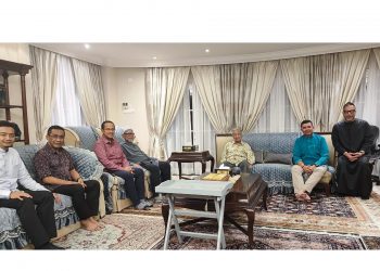 HADI, PAS BERTEMU MAHATHIR, TANPA RESTU BERSATU?