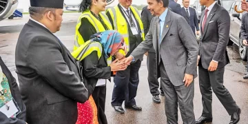 SULTAN BRUNEI BERANGKAT MENINGGALKAN LONDON