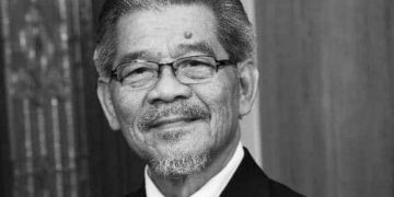 PERDANA MENTERI UCAP TAKZIAH KEPADA KELUARGA PROF. DR. MAHMOOD ZUHDI