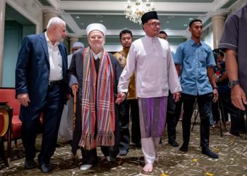 PERDANA MENTERI SAMBUT 3 ULAMA DUNIA DI MAJLIS ILMU MADANI