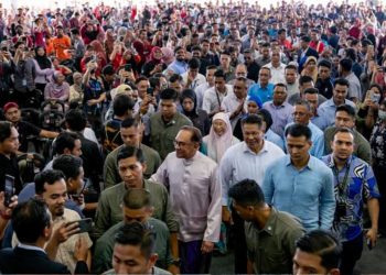 PERDANA MENTERI LUANG MASA BERSAMA PELAJAR UMK