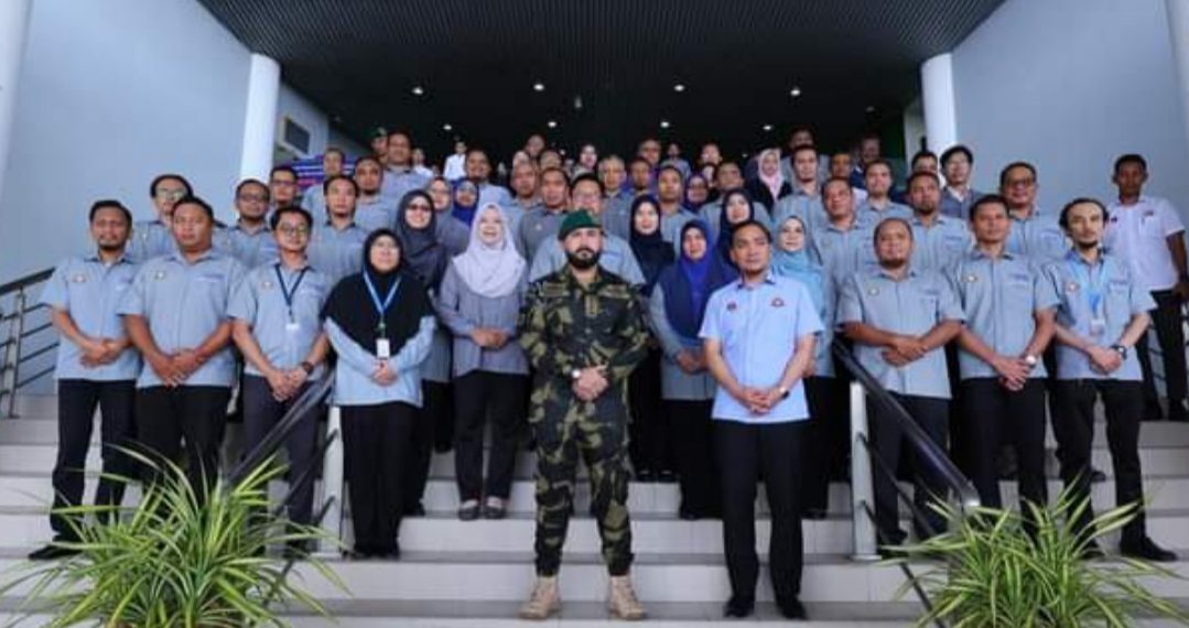 KEBERANGKATAN TUNKU MAHKOTA JOHOR KE PROGRAM KEMBARA CANSELOR UTHM