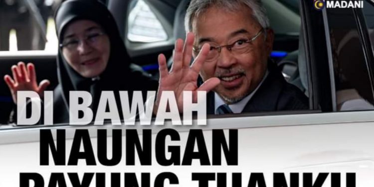 DI BAWAH NAUNGAN PAYUNG TUANKU