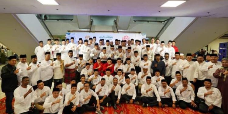 PATAH TUMBUH HILANG BERGANTI – PEMUDA UMNO