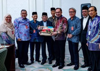 IKIM KUNJUNGI YAB PERDANA MENTERI, BINCANG HAL EHWAL ISLAM