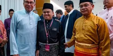 ANWAR UCAP TAHNIAH KEPADA JOHAN TILAWAH AL-QURAN, MUHAMMAD QAYYIM
