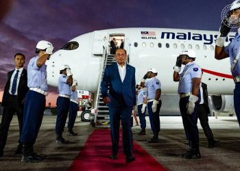 ANWAR HADIR SIDANG KEMUNCAK BRICS KE-17