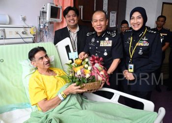 ZIARAH KEBAJIKAN KPN KE ATAS PESARA POLIS
