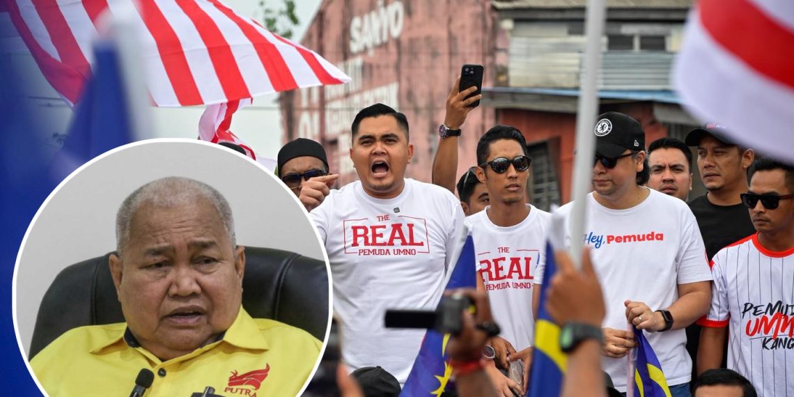 TOK HIM NASIHAT PEMUDA UMNO AGAR BERANI BERJUANG ATAS LANDASAN SEBENAR
